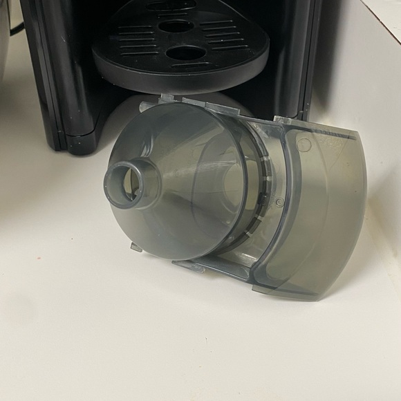 Baby Brezza Formula Pro Advanced WiFi - Picture 5 of 6